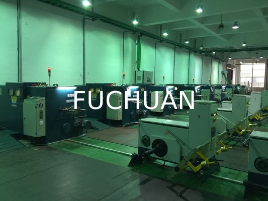 Χάλκινο σύρμα Double Twist Bunching Machine Multiple Drawing Bobbins Active Pay Off